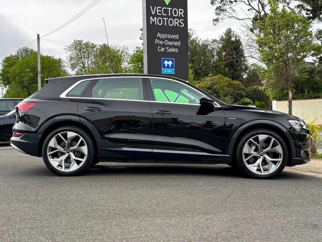2022 Audi e-tron