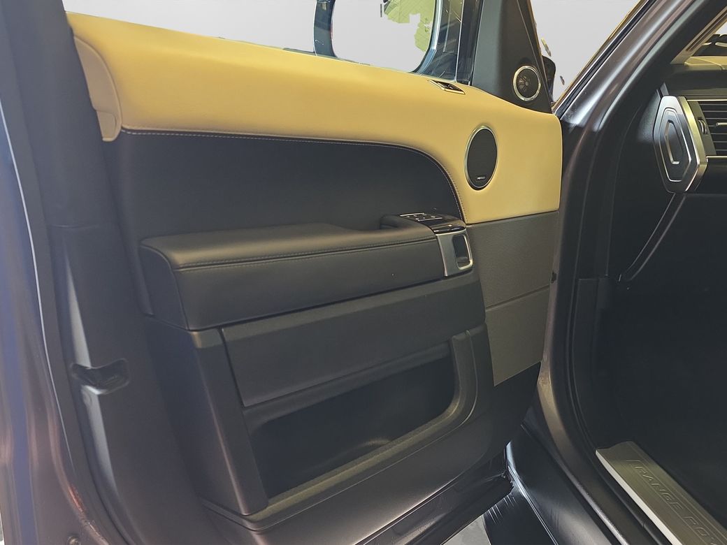 2020 Land Rover Range Rover Sport