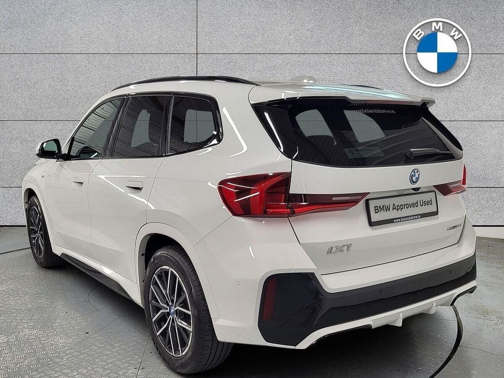 2025 BMW iX1