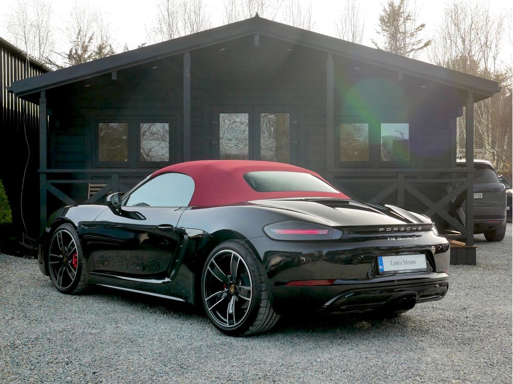 2026 Porsche Boxster