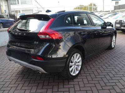 2018 Volvo V40 Cross Country