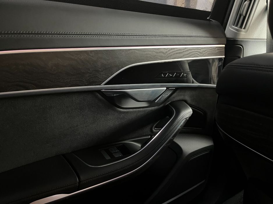 2024 Audi A8