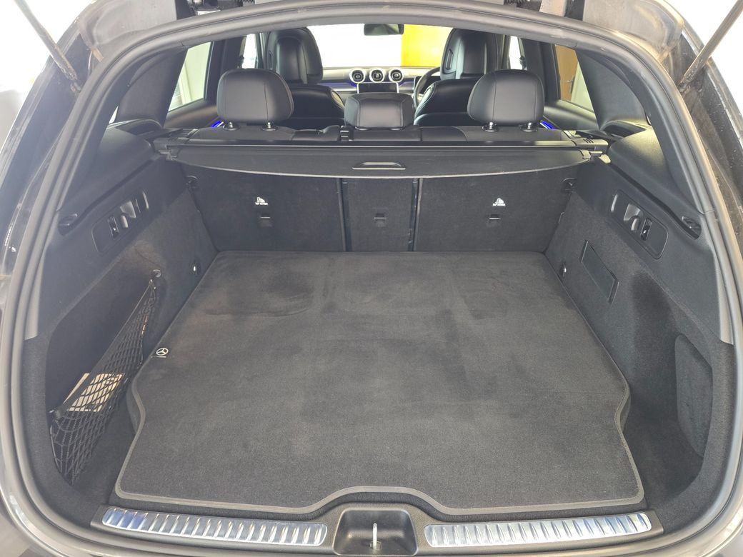 2025 Mercedes-Benz GLC Class
