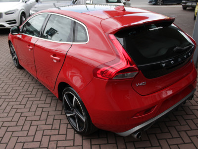 2016 Volvo V40