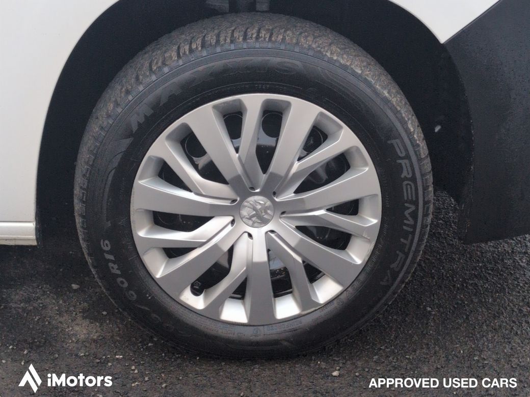 2022 Peugeot Partner