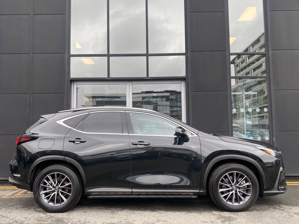 2025 Lexus NX 450H+