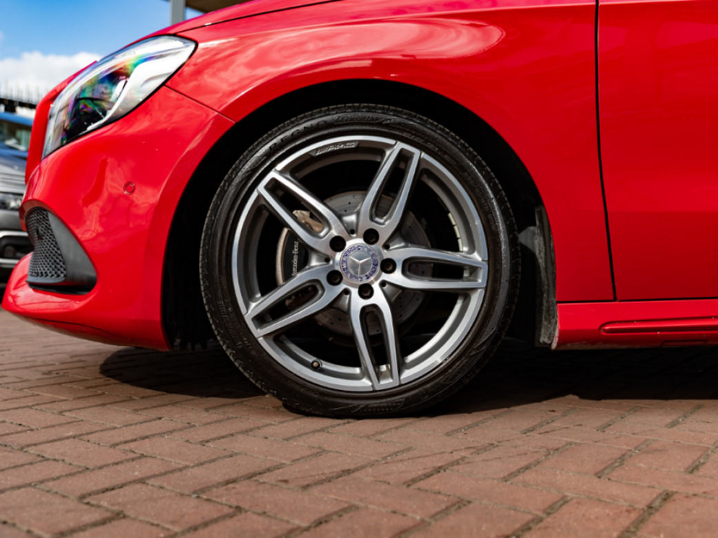 2016 Mercedes-Benz A 180