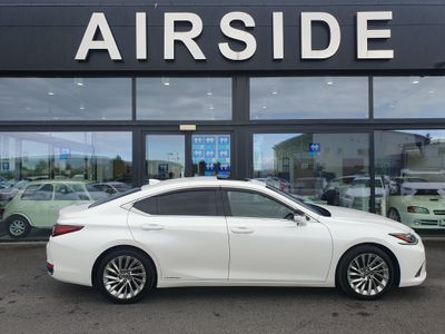 2019 Lexus ES 300h