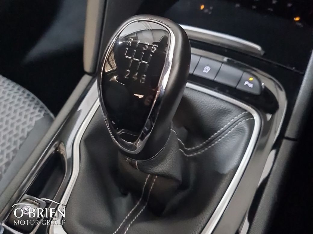 2021 Opel Insignia