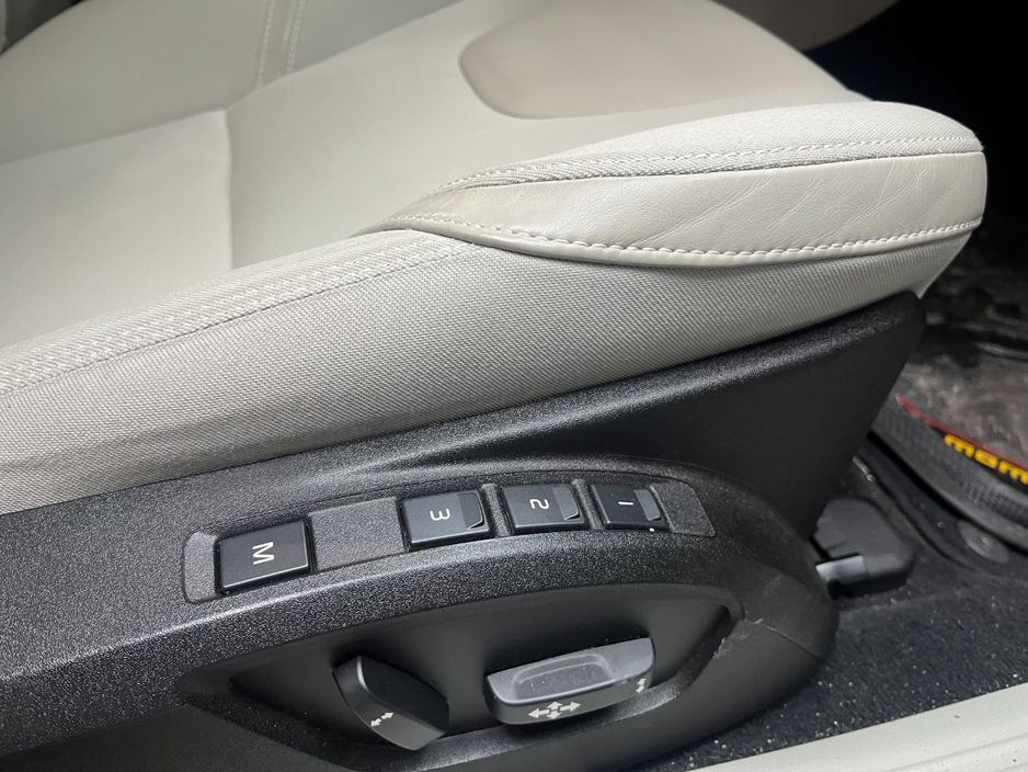 2016 Volvo V40