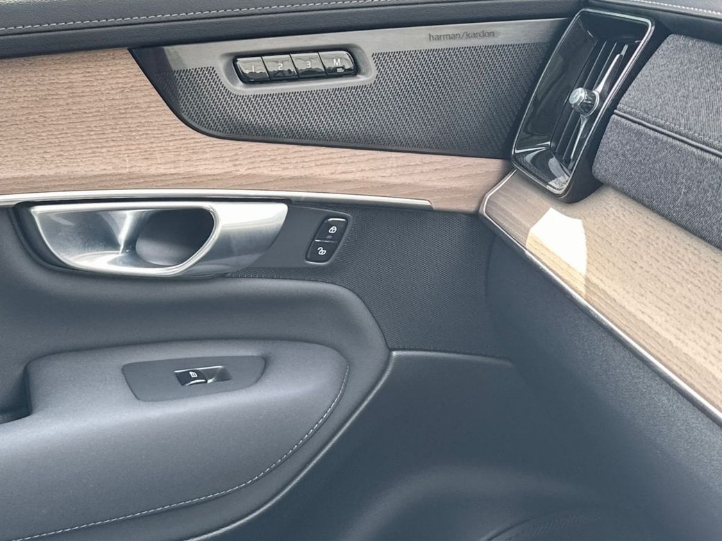 2025 Volvo XC90