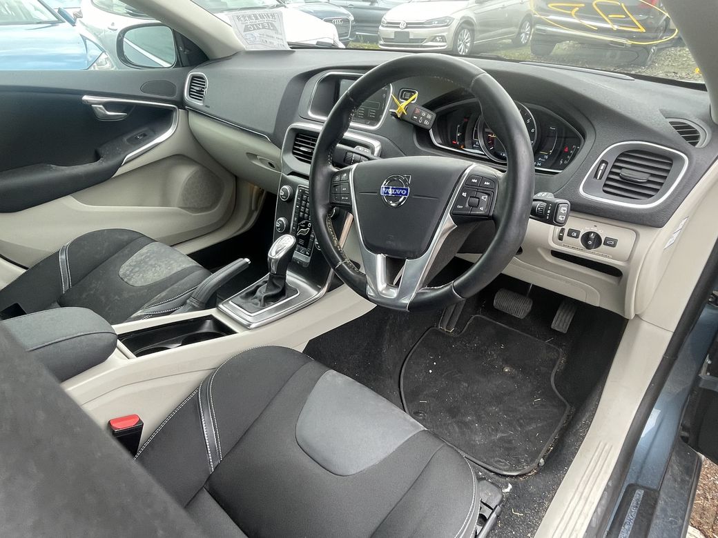 2013 Volvo V40