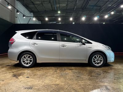 2019 Toyota Prius Alpha