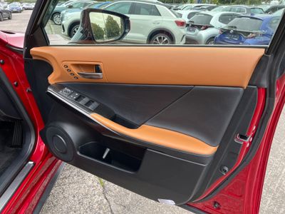 2021 Lexus IS 300h