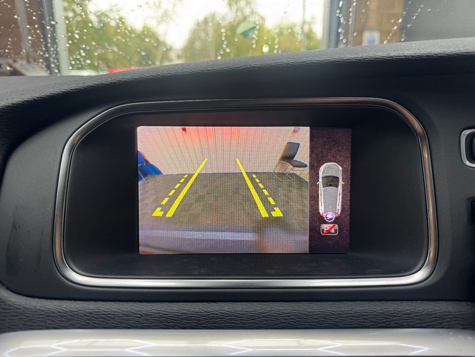 2018 Volvo V40