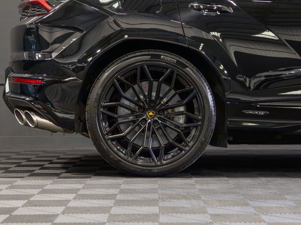 2025 Lamborghini Urus
