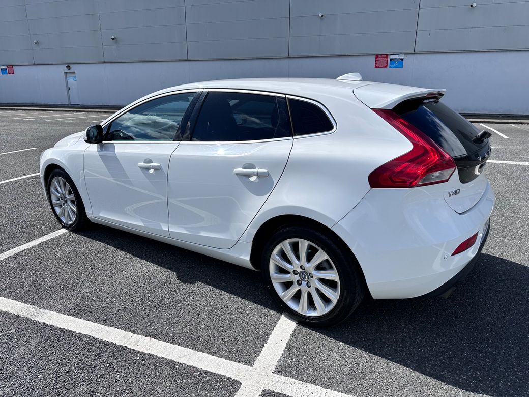 2014 Volvo V40