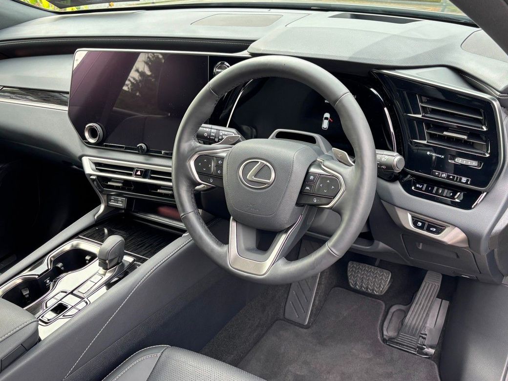 2025 Lexus RX450h+