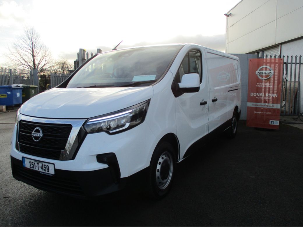 2025 Nissan Primastar