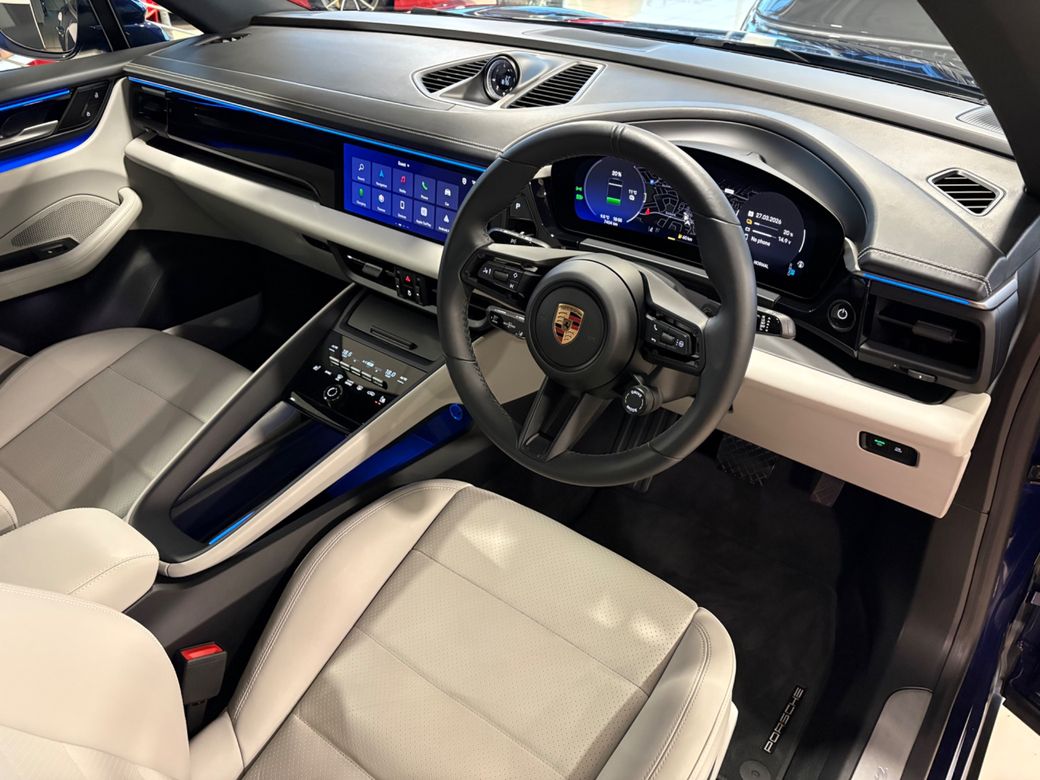 2025 Porsche Macan