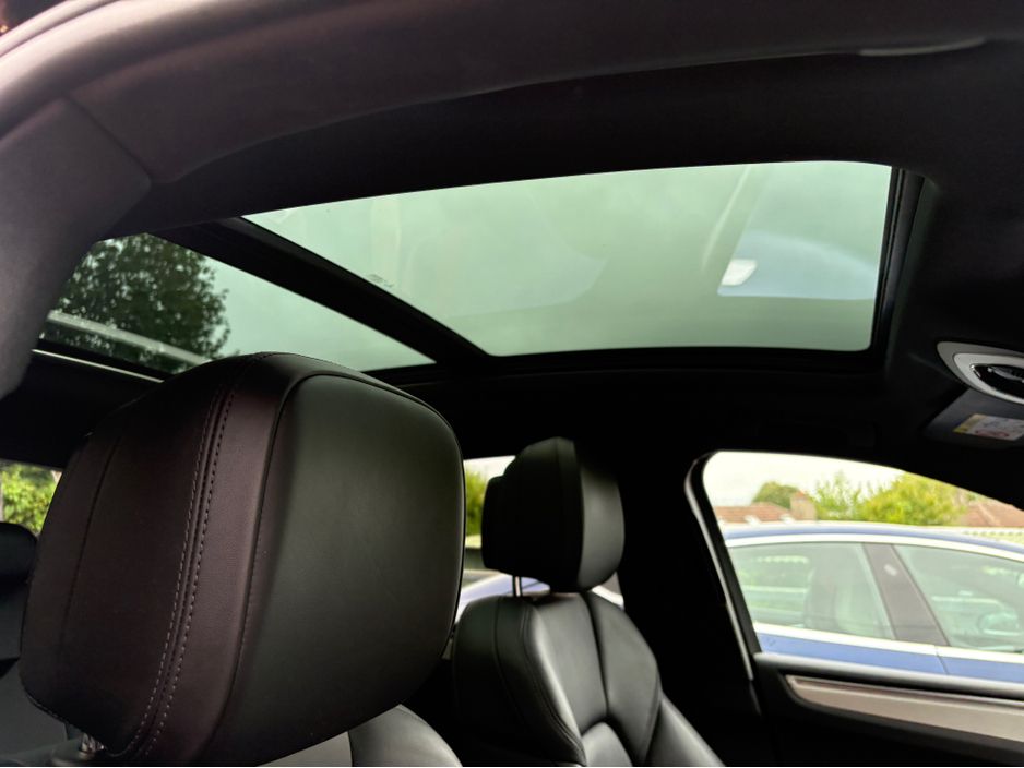 2015 Porsche Macan