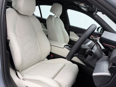 2024 BMW i5