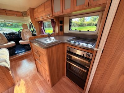 2013 BAILEY APPROACH  740 LOW PROFILE R.H.D 