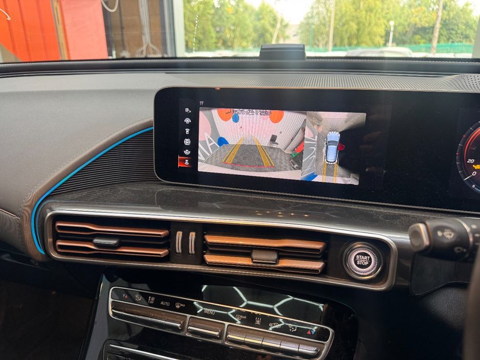 2021 Mercedes-Benz EQC