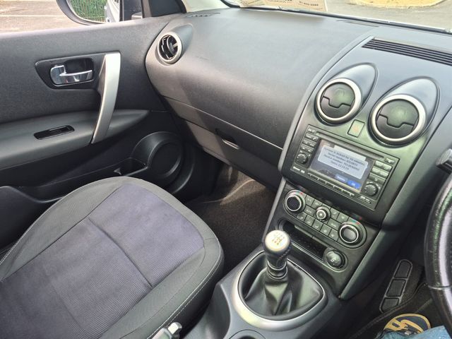 2013 Nissan Qashqai +2