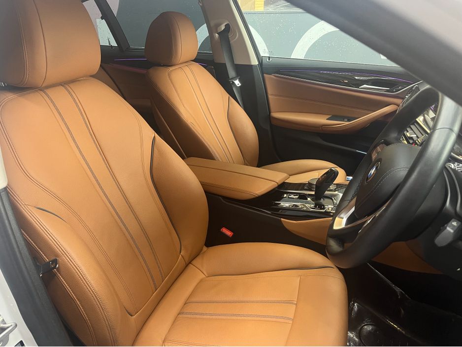 2021 BMW 5 Series