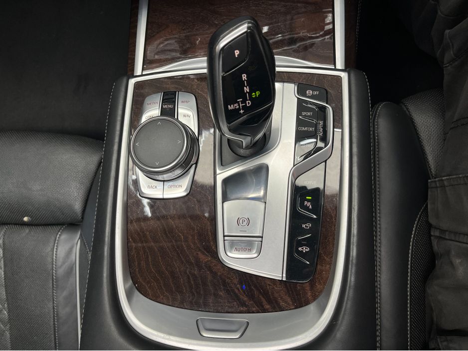 2016 BMW 7 Series