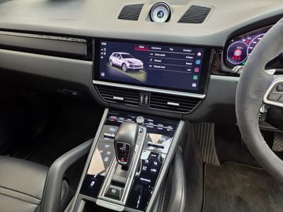 2023 Porsche Cayenne