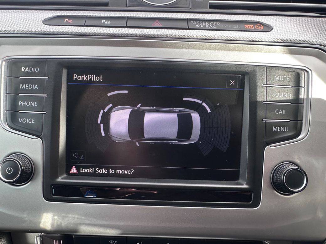 2017 Volkswagen Passat