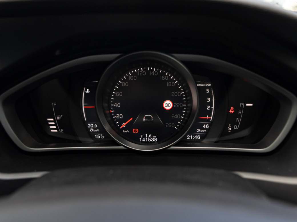 2017 Volvo V40