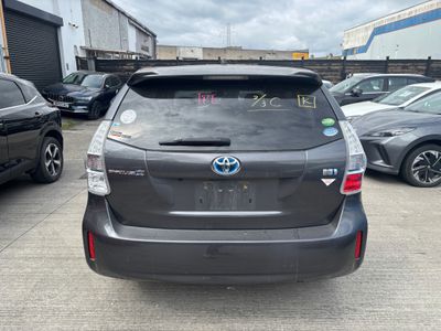 2013 Toyota Prius Alpha