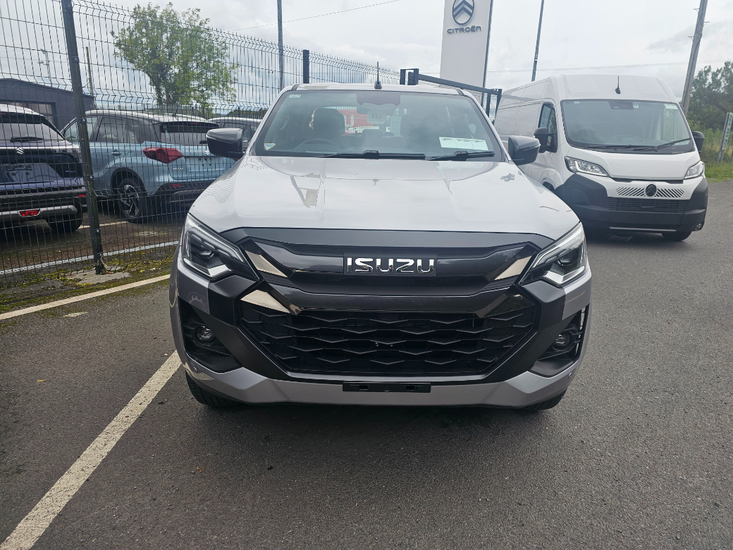 2025 Isuzu D-MAX