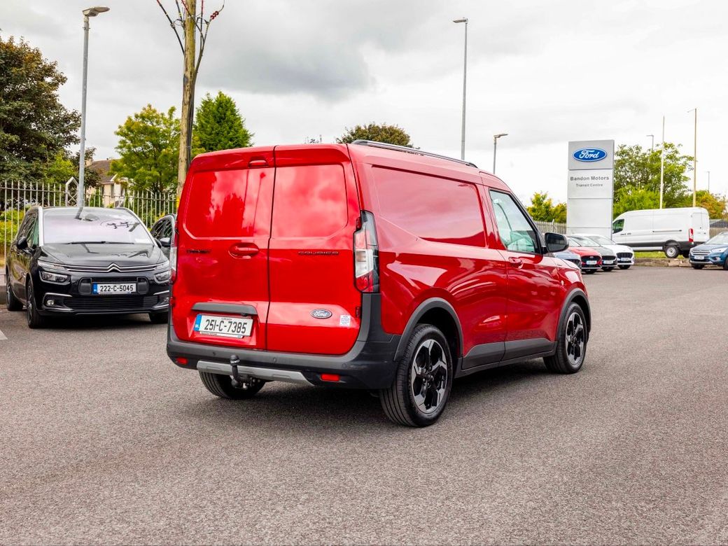 2025 Ford Transit Courier