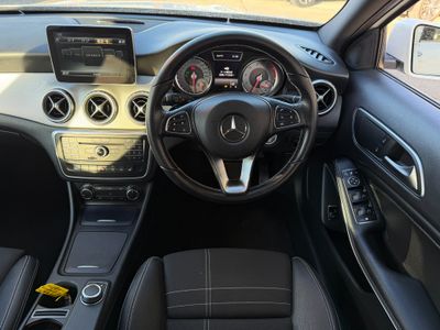2016 Mercedes-Benz GLA 180