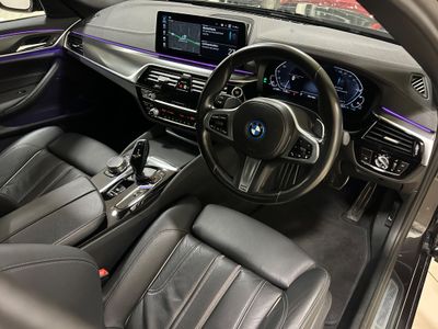 2021 BMW 5 Series