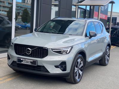 2023 Volvo XC40