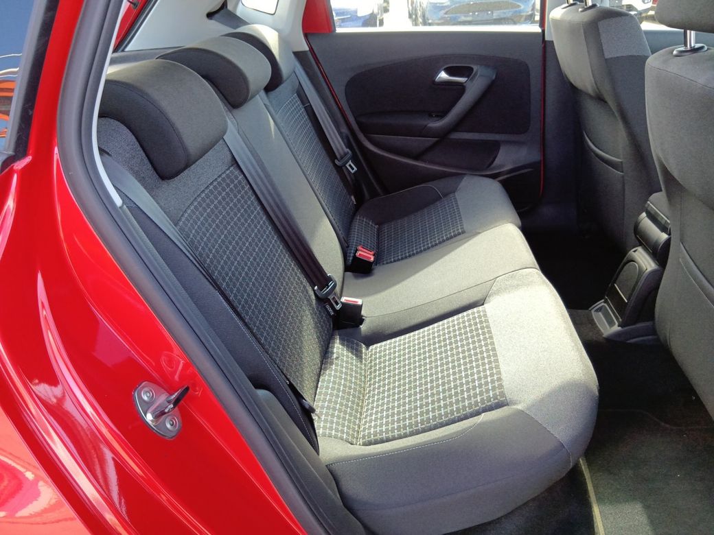 2016 Volkswagen Polo