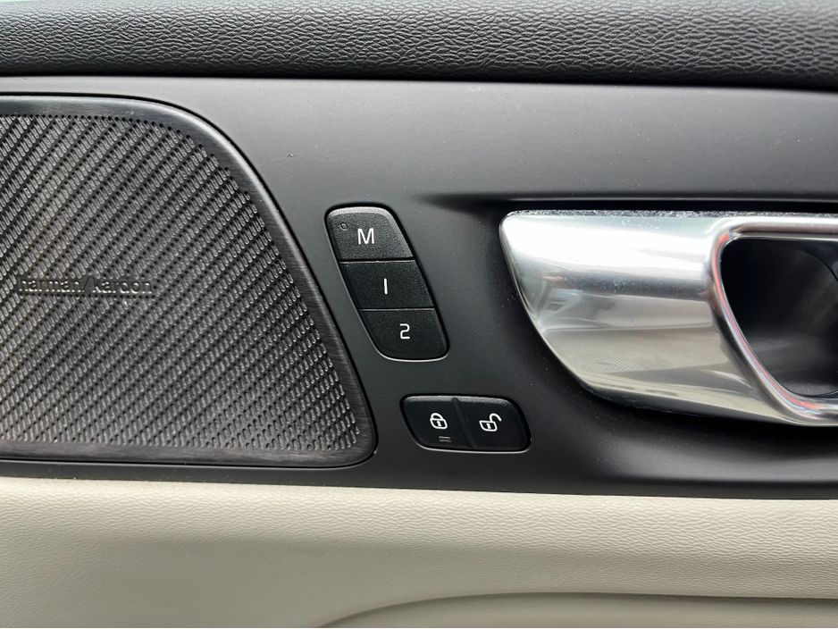 2021 Volvo V60