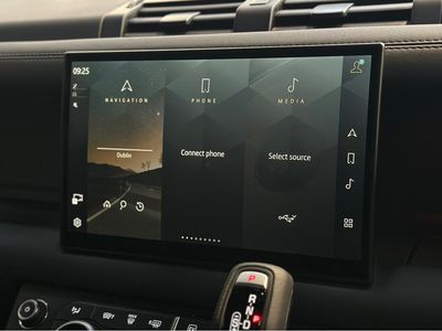 2025 Land Rover Defender