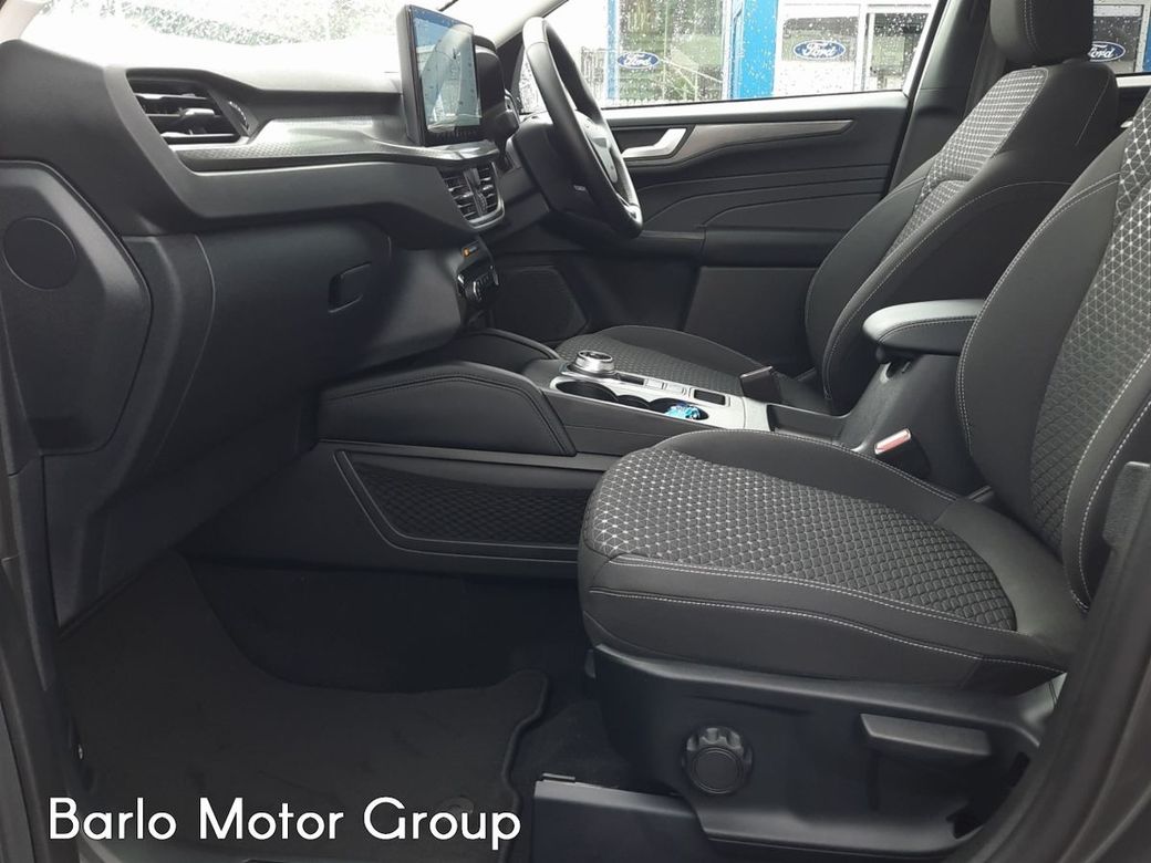2025 Ford Kuga