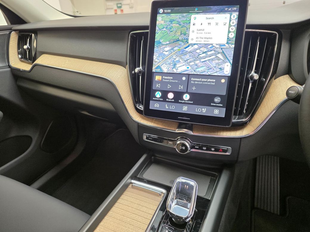2025 Volvo XC60