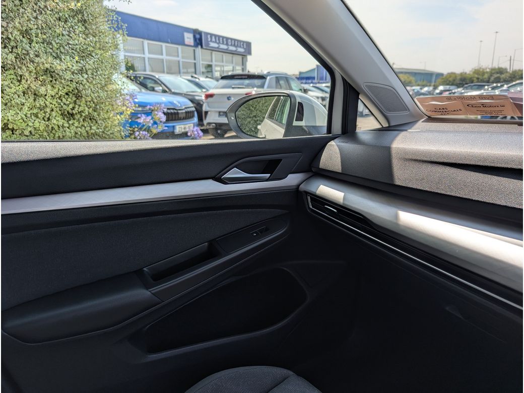 2024 Volkswagen Golf