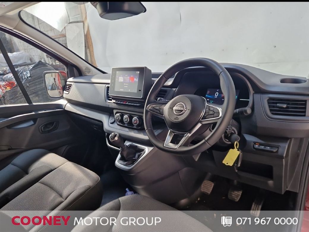 2025 Nissan Primastar