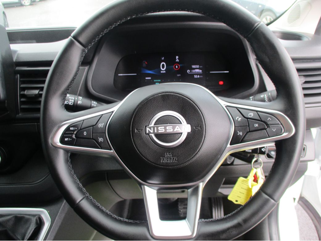 2025 Nissan Primastar