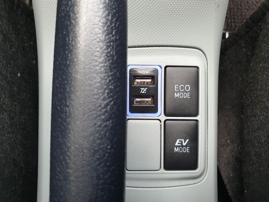 2014 Toyota Aqua