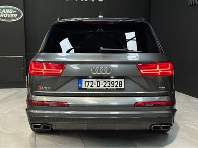 2017 Audi SQ7